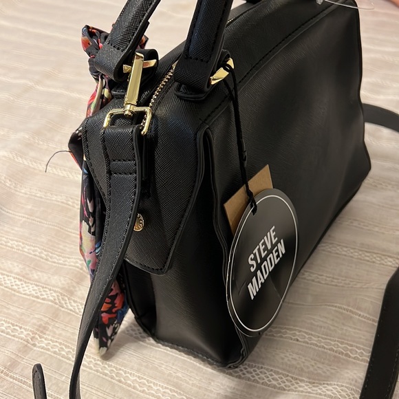 NWT Steve Madden Black Breese Crossbody Purse - Picture 3 of 8